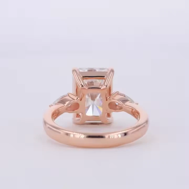Three Stone Lab Diamond Gold Ring