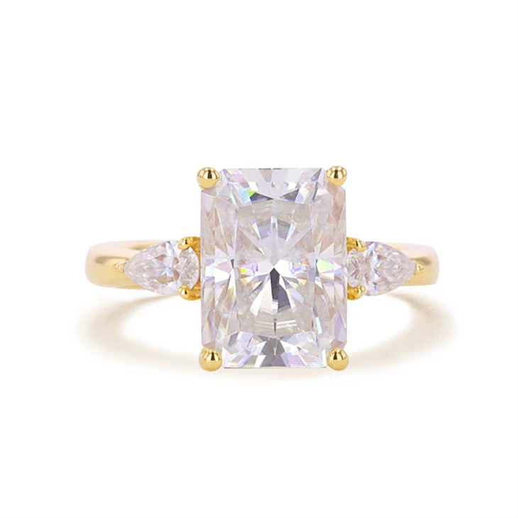 Three Stone Lab Diamond Gold Ring